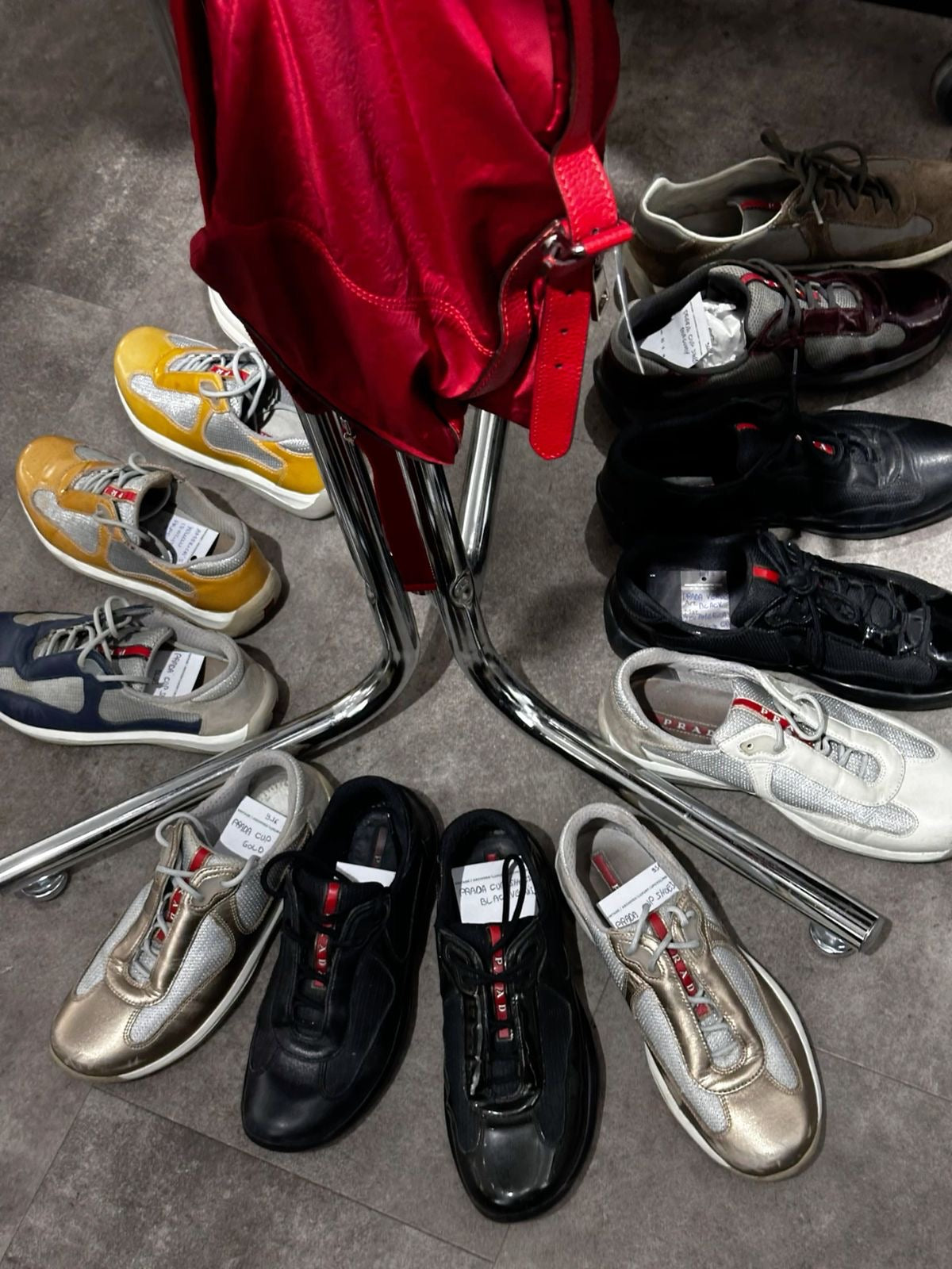 PRADA RETRO